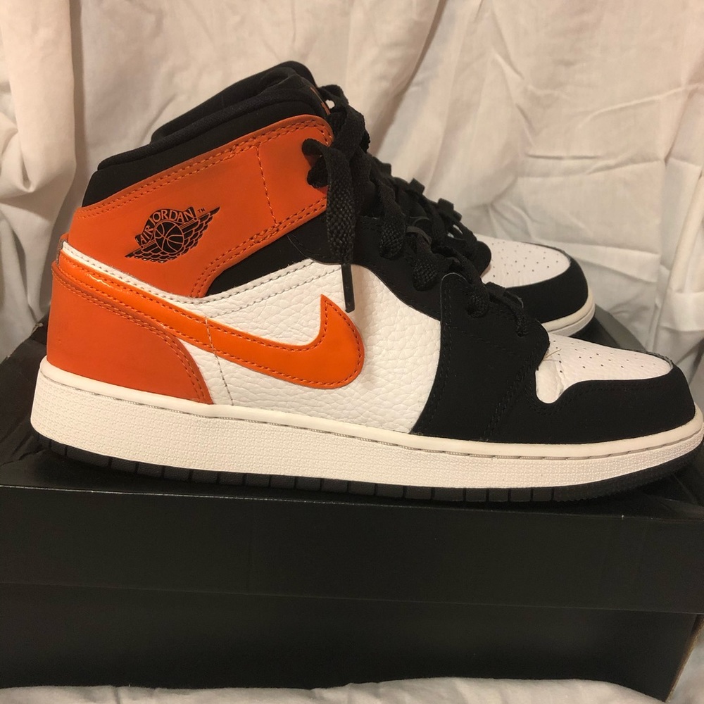 Air Jordan 1 Mid Shattered Backboard (GS), size:7Y